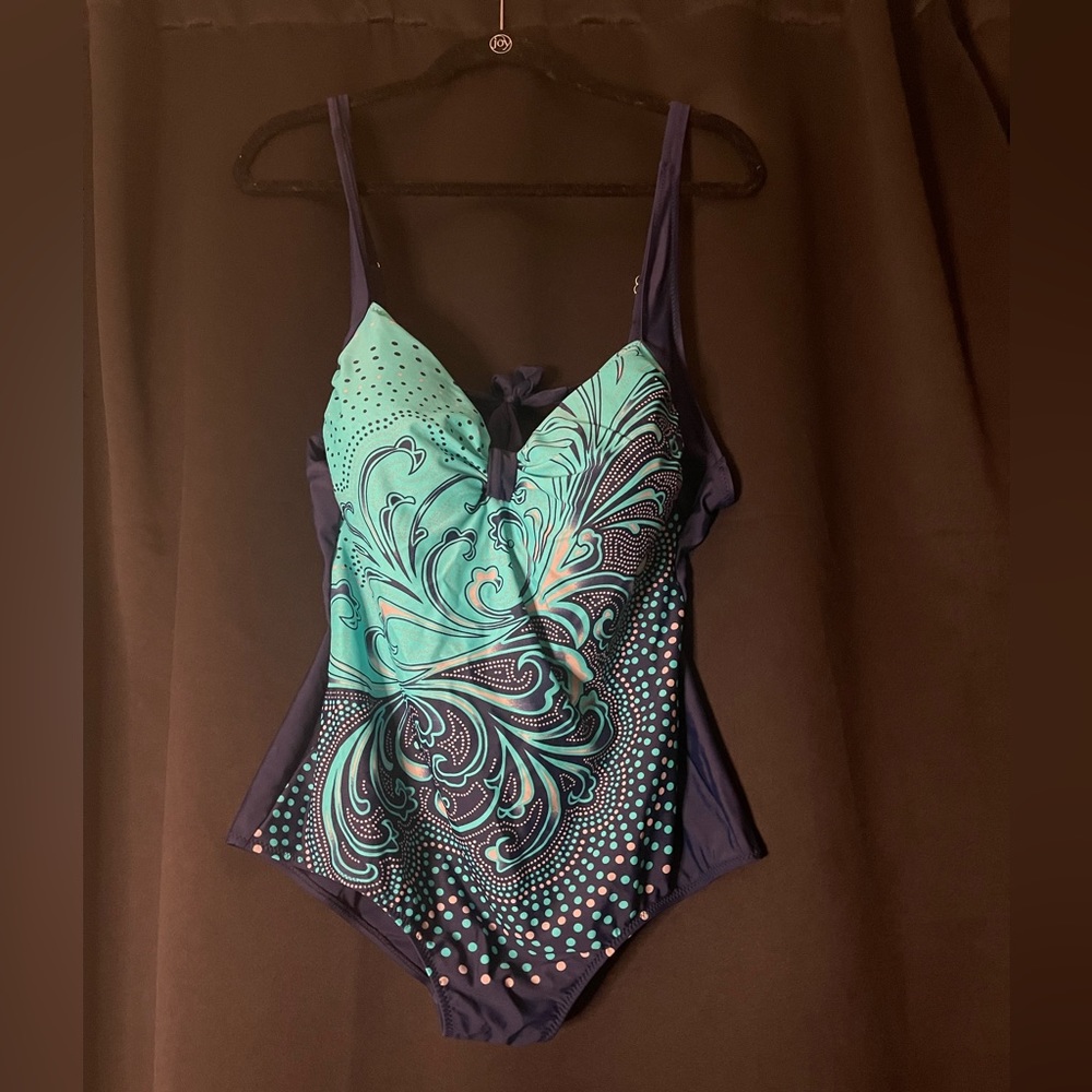 Cocopear one piece swimsuit